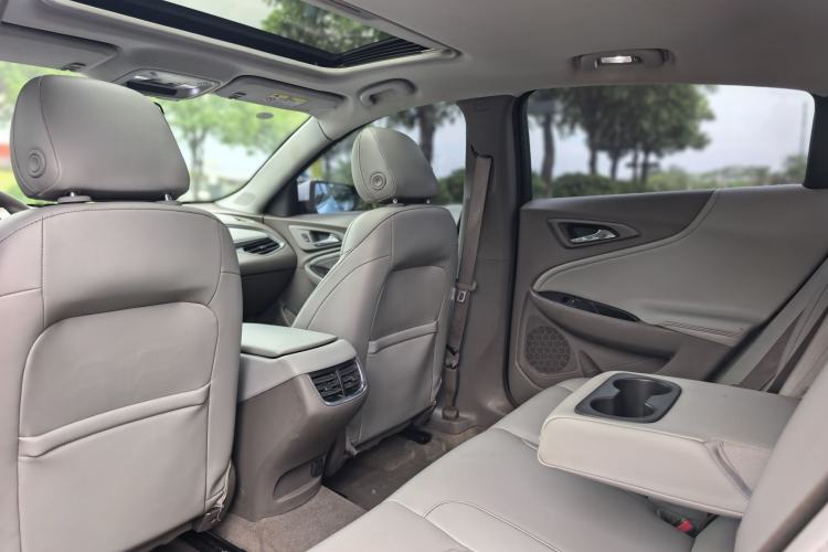 Used Chevrolet Malibu XL 2018 530T Automatic Luxury Edition Interior 7