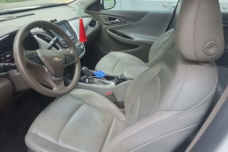 Used Chevrolet Malibu XL 2018 530T Automatic Luxury Edition Left Front Seat