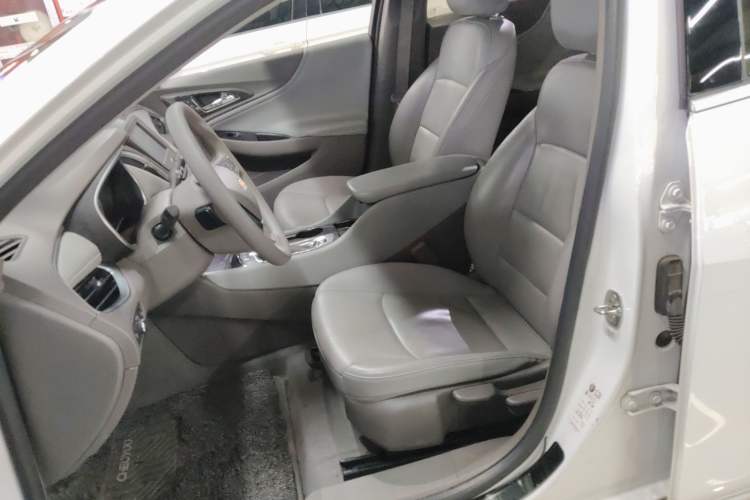 Used Chevrolet Malibu XL 2018 530T Automatic Luxury Edition Left Front Seat