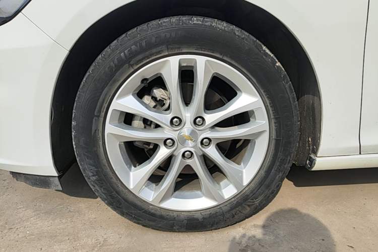 Used Chevrolet Malibu XL 2018 530T Automatic Ruiyi Edition Left Front Wheel Hub
