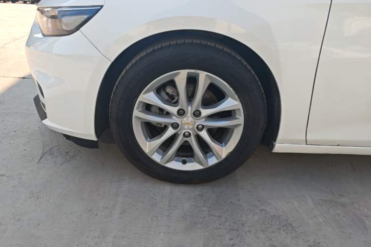 Used Chevrolet Malibu XL 2018 530T Automatic RuiChi Edition Left Front Wheel Hub