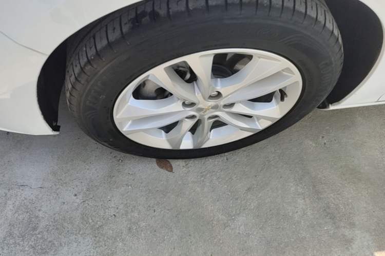 Used Chevrolet Malibu XL 2018 530T Automatic RuiChi Edition Left Front Wheel Hub