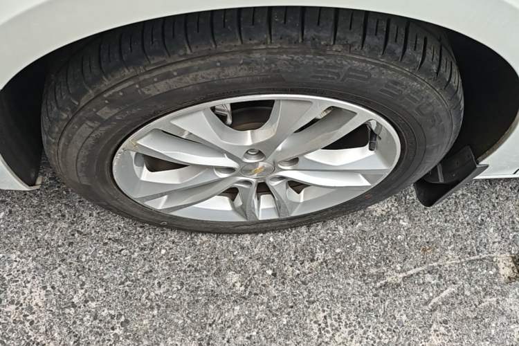 Used Chevrolet Malibu XL 2018 530T Automatic Ruiyi Edition Left Front Wheel Hub