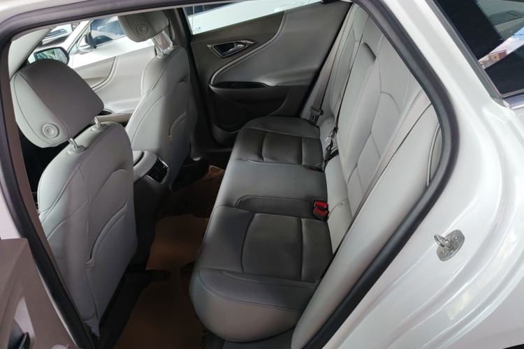 Used Chevrolet Malibu XL 2018 530T Automatic Luxury Edition Left Rear Seat