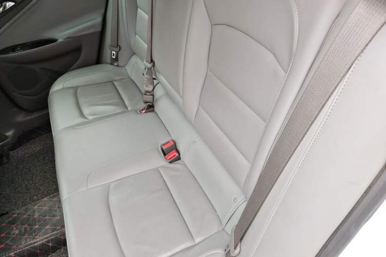 Used Chevrolet Malibu XL 2018 530T Automatic Luxury Edition Left Rear Seat