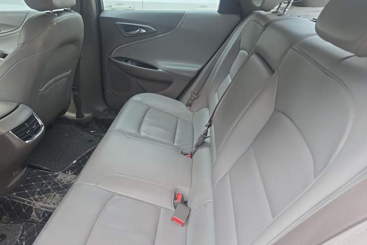 Used Chevrolet Malibu XL 2018 530T Automatic Luxury Edition Left Rear Seat