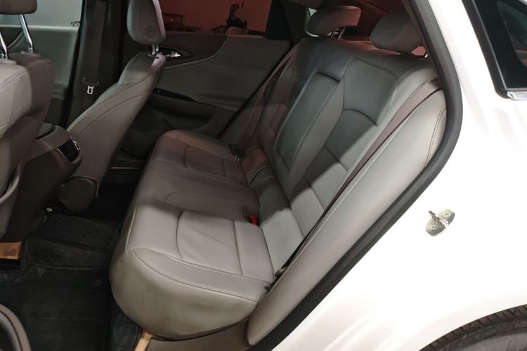 Used Chevrolet Malibu XL 2018 530T Automatic Luxury Edition Left Rear Seat