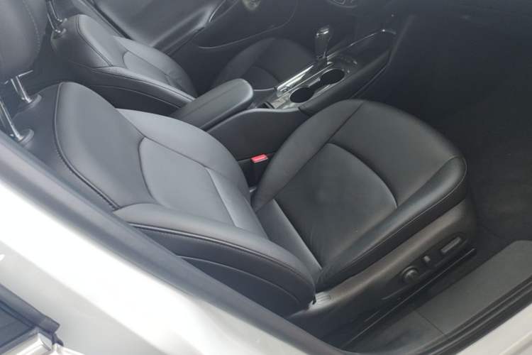 Used Chevrolet Malibu XL 2018 530T Automatic RuiChi Edition Right Front Seat