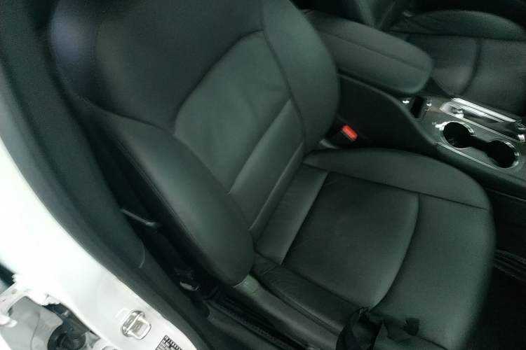Used Chevrolet Malibu XL 2018 530T Automatic RuiChi Edition Right Front Seat