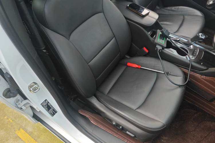 Used Chevrolet Malibu XL 2018 530T Automatic RuiChi Edition Right Front Seat