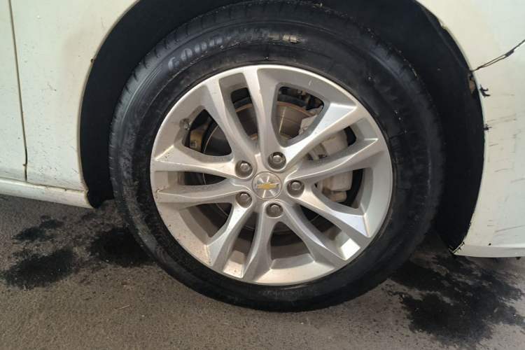 Used Chevrolet Malibu XL 2018 530T Automatic Ruiyi Edition Right Front Wheel Hub