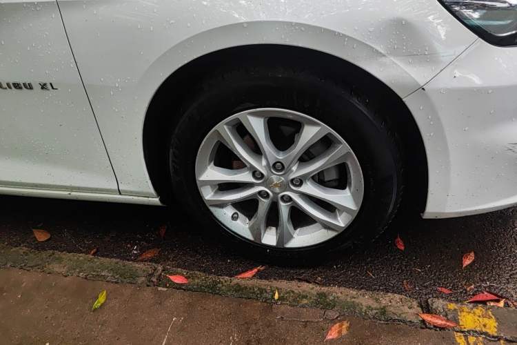 Used Chevrolet Malibu XL 2018 530T Automatic Ruiyi Edition Right Front Wheel Hub