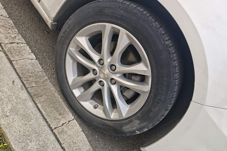 Used Chevrolet Malibu XL 2018 530T Automatic Ruiyi Edition Right Front Wheel Hub