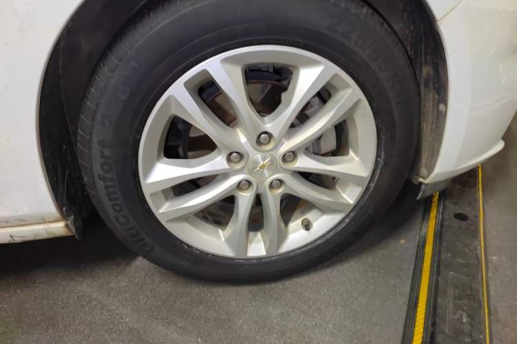 Used Chevrolet Malibu XL 2018 530T Automatic Ruiyi Edition Right Front Wheel Hub