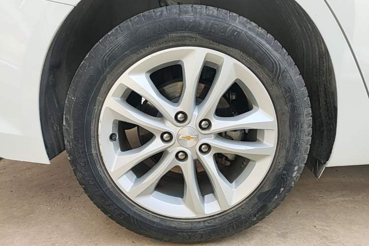 Used Chevrolet Malibu XL 2018 530T Automatic Ruiyi Edition Right Rear Wheel Hub