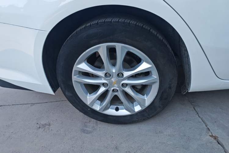 Used Chevrolet Malibu XL 2018 530T Automatic RuiChi Edition Right Rear Wheel Hub
