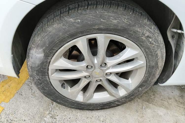 Used Chevrolet Malibu XL 2018 530T Automatic Ruiyi Edition Right Rear Wheel Hub