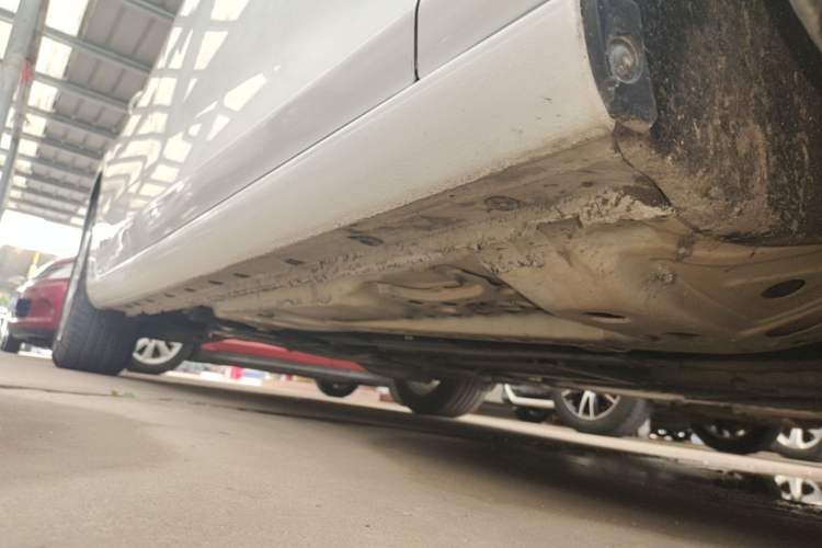 Used Chevrolet Malibu XL 2018 530T Automatic RuiChi Edition Right Side Sill