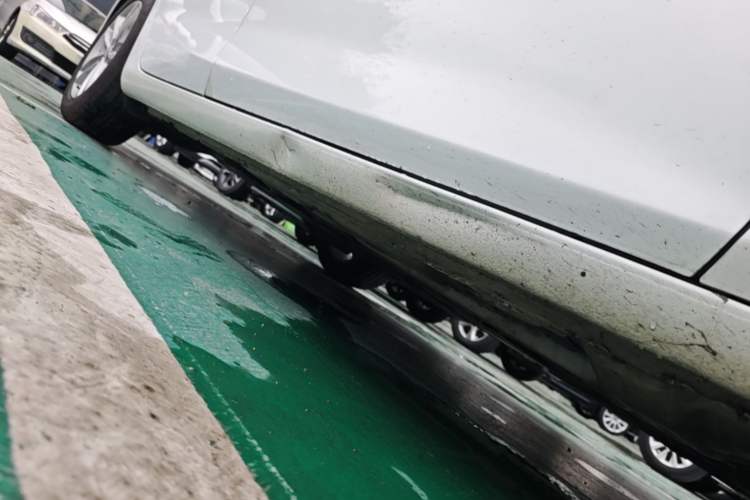 Used Chevrolet Malibu XL 2018 530T Automatic RuiChi Edition Right Side Sill