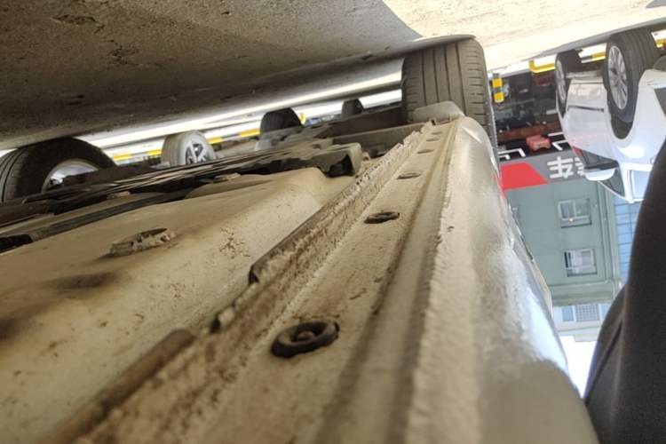 Used Chevrolet Malibu XL 2018 530T Automatic RuiChi Edition Right Side Sill