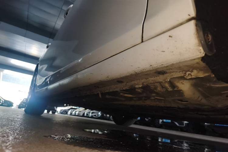 Used Chevrolet Malibu XL 2018 530T Automatic RuiChi Edition Right Side Sill