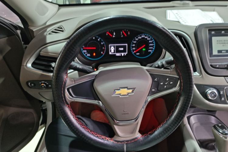 Used Chevrolet Malibu XL 2018 530T Automatic Luxury Edition Steering Wheel