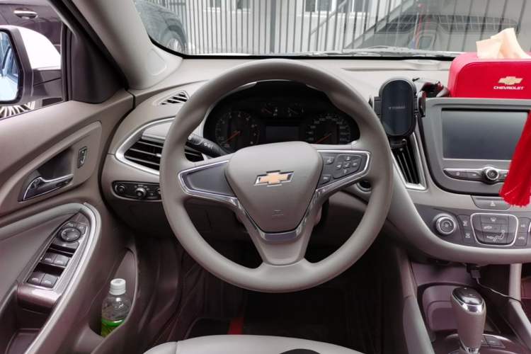 Used Chevrolet Malibu XL 2018 530T Automatic Luxury Edition Steering Wheel