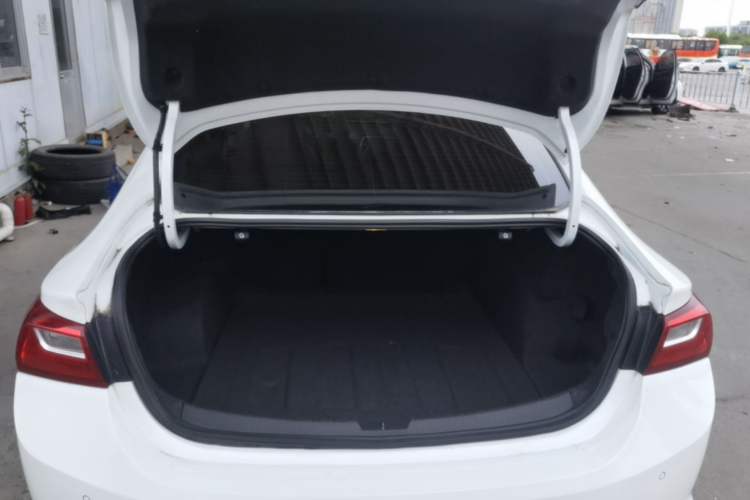 Used Chevrolet Malibu XL 2018 530T Automatic Ruiyi Edition Trunk
