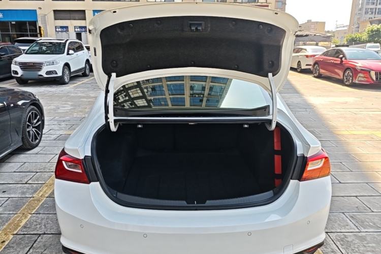 Used Chevrolet Malibu XL 2018 530T Automatic Ruiyi Edition Trunk