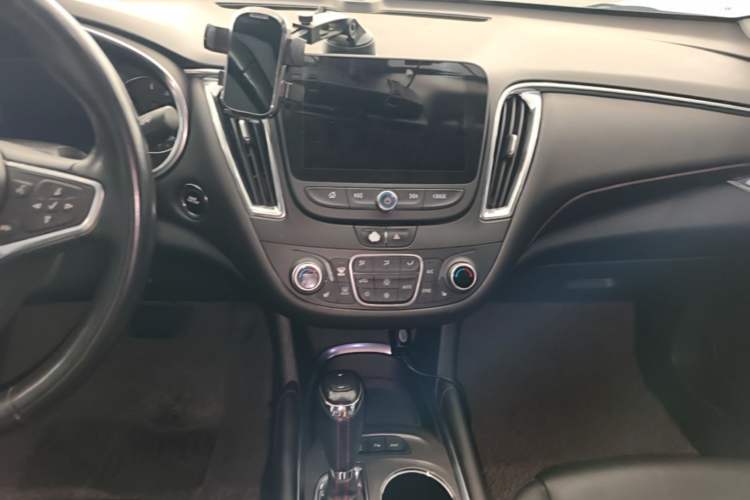 Used Chevrolet Malibu XL 2019 Redline 550T Automatic RuiLian Edition Audio And AC Panel