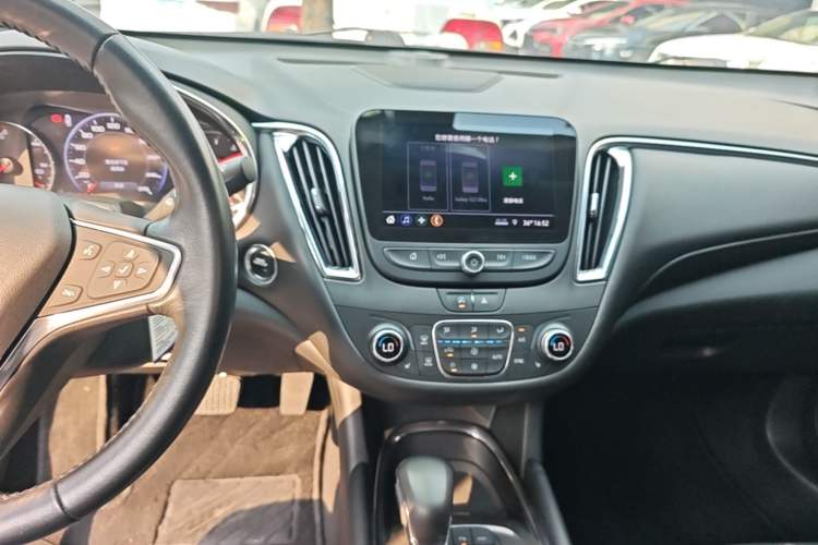 Used Chevrolet Malibu XL 2019 535T CVT Active Version Audio And AC Panel