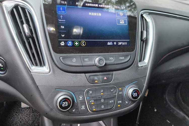 Used Chevrolet Malibu XL 2019 Redline 550T Automatic Sport Edition Audio And AC Panel