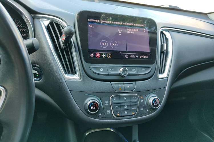 Used Chevrolet Malibu XL 2019 535T CVT Active Version Audio And AC Panel