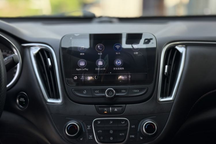 Used Chevrolet Malibu XL 2019 Redline 550T Automatic Sport Edition Audio And AC Panel