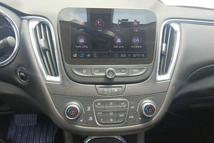 Used Chevrolet Malibu XL 2019 535T CVT Active Version Audio And AC Panel