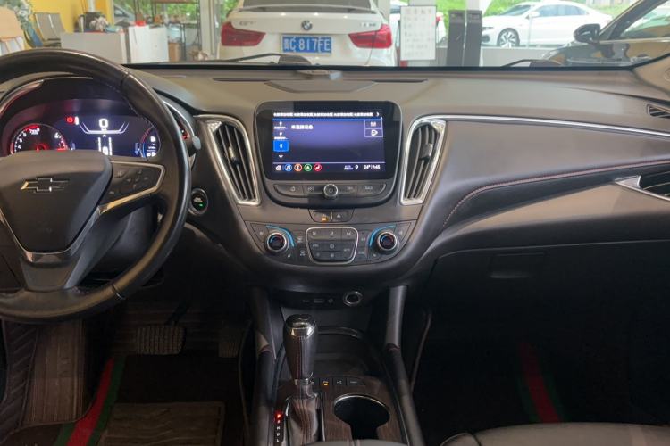 Used Chevrolet Malibu XL 2019 Redline 550T Automatic Smart Edition Audio And AC Panel