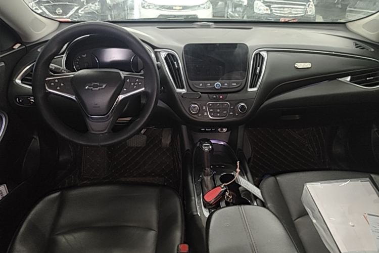 Used Chevrolet Malibu XL 2019 Redline 550T Automatic RuiLian Edition Center Console