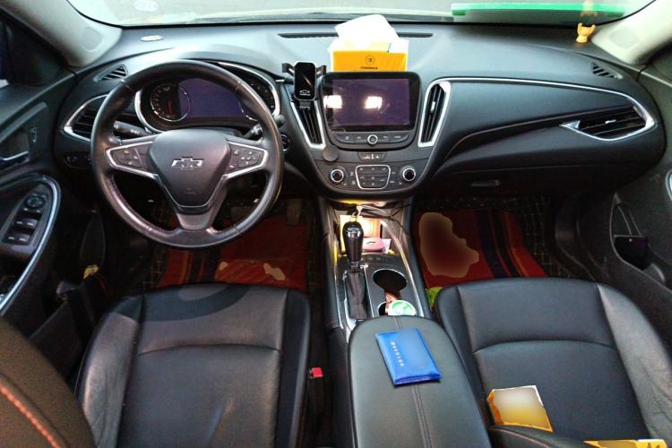 Used Chevrolet Malibu XL 2019 Redline 550T Automatic RuiLian Edition Center Console