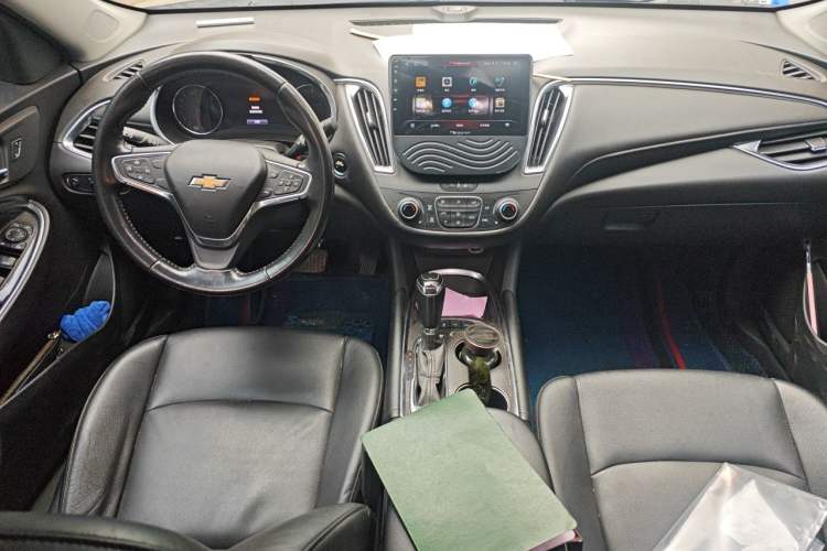 Used Chevrolet Malibu XL 2019 535T CVT RuiLian Edition Center Console
