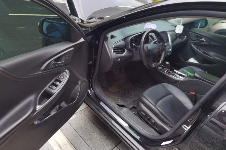 Used Chevrolet Malibu XL 2019 Redline 550T Automatic RuiLian Edition Driver Seat