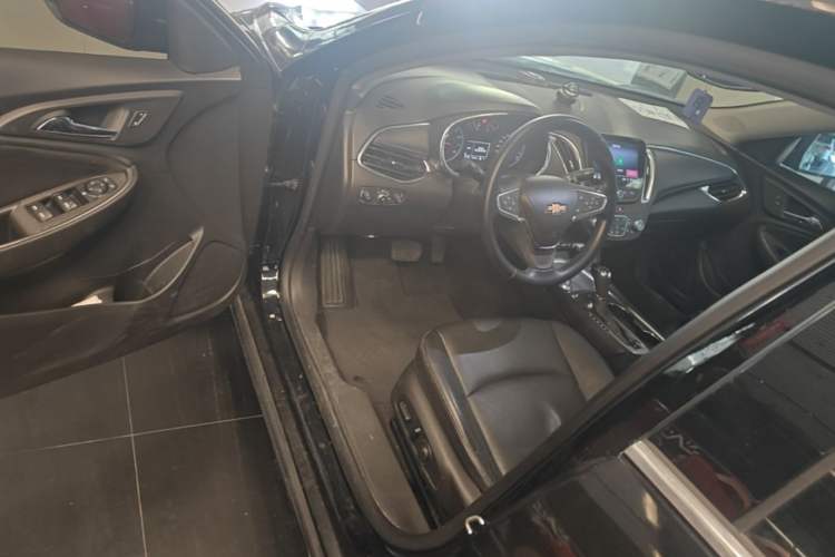 Used Chevrolet Malibu XL 2019 535T CVT Active Version Driver Seat