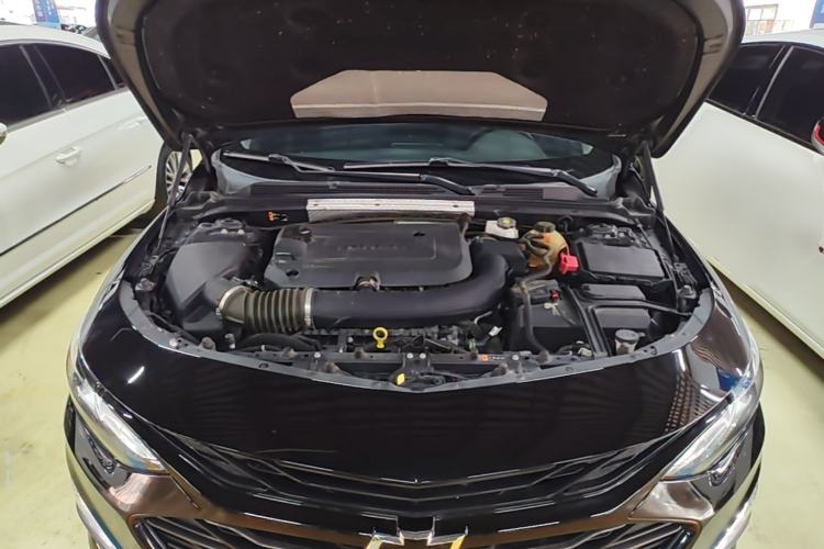 Used Chevrolet Malibu XL 2019 Redline 550T Automatic RuiLian Edition Engine Bay
