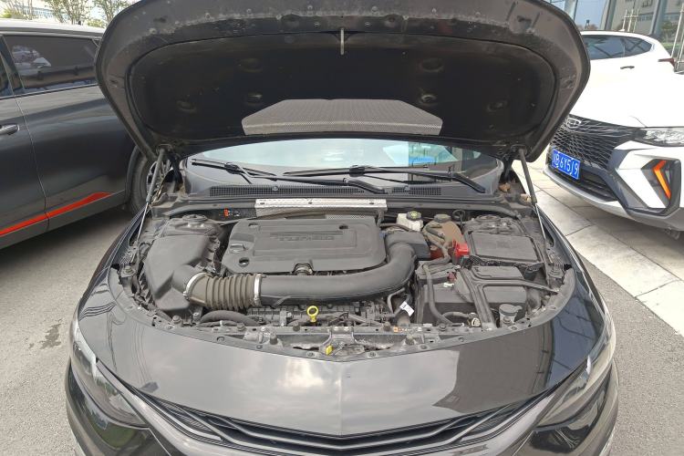 Used Chevrolet Malibu XL 2019 Redline 550T Automatic Sport Edition Engine Bay