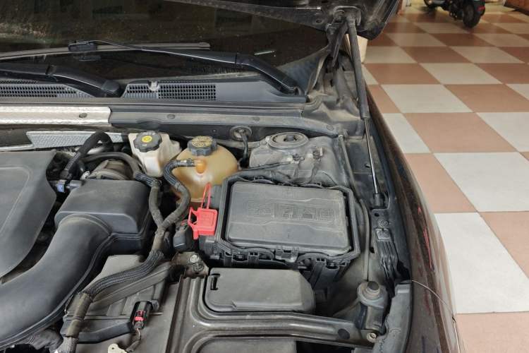 Used Chevrolet Malibu XL 2019 Redline 550T Automatic RuiLian Edition Engine Bay Left