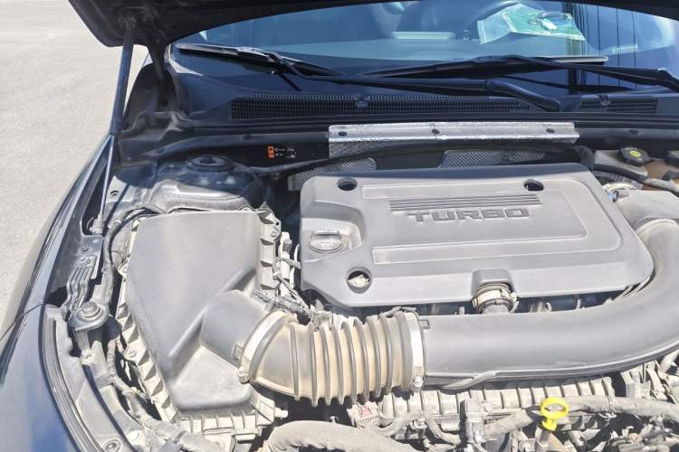 Used Chevrolet Malibu XL 2019 Redline 550T Automatic Smart Edition Engine Bay Right