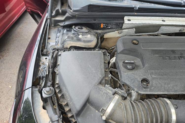 Used Chevrolet Malibu XL 2019 Redline 550T Automatic Sport Edition Engine Bay Right