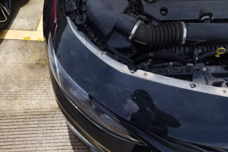 Used Chevrolet Malibu XL 2019 Redline 550T Automatic Sport Edition Engine Bay Right