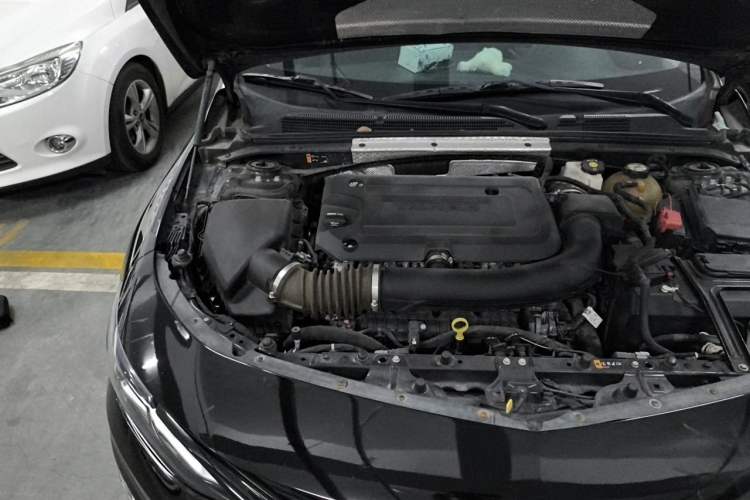 Used Chevrolet Malibu XL 2019 Redline 550T Automatic Smart Edition Engine Bay Right