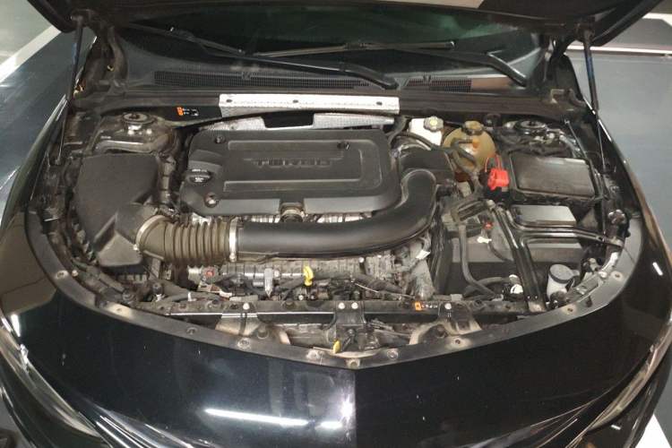 Used Chevrolet Malibu XL 2019 Redline 550T Automatic RuiLian Edition Engine Bay
