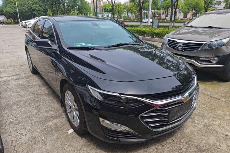 Used Chevrolet Malibu XL 2019 535T CVT Active Version Front Right 45 Deg